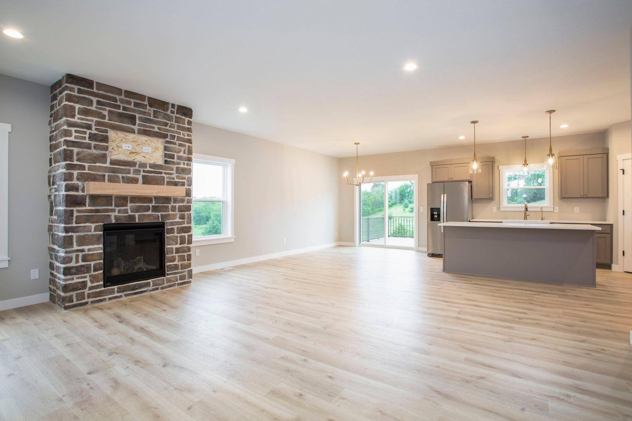 Star Prairie, WI 54025,931 218th AVE