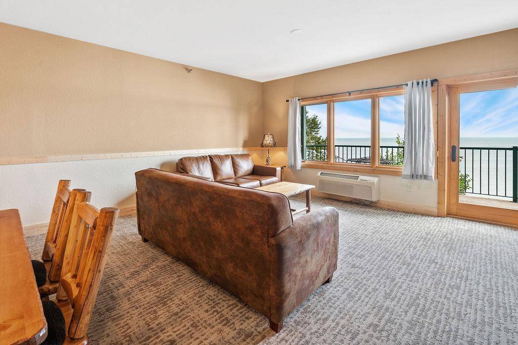 Two Harbors, MN 55616,1412 # 5-302a Burlington Road #5-302
