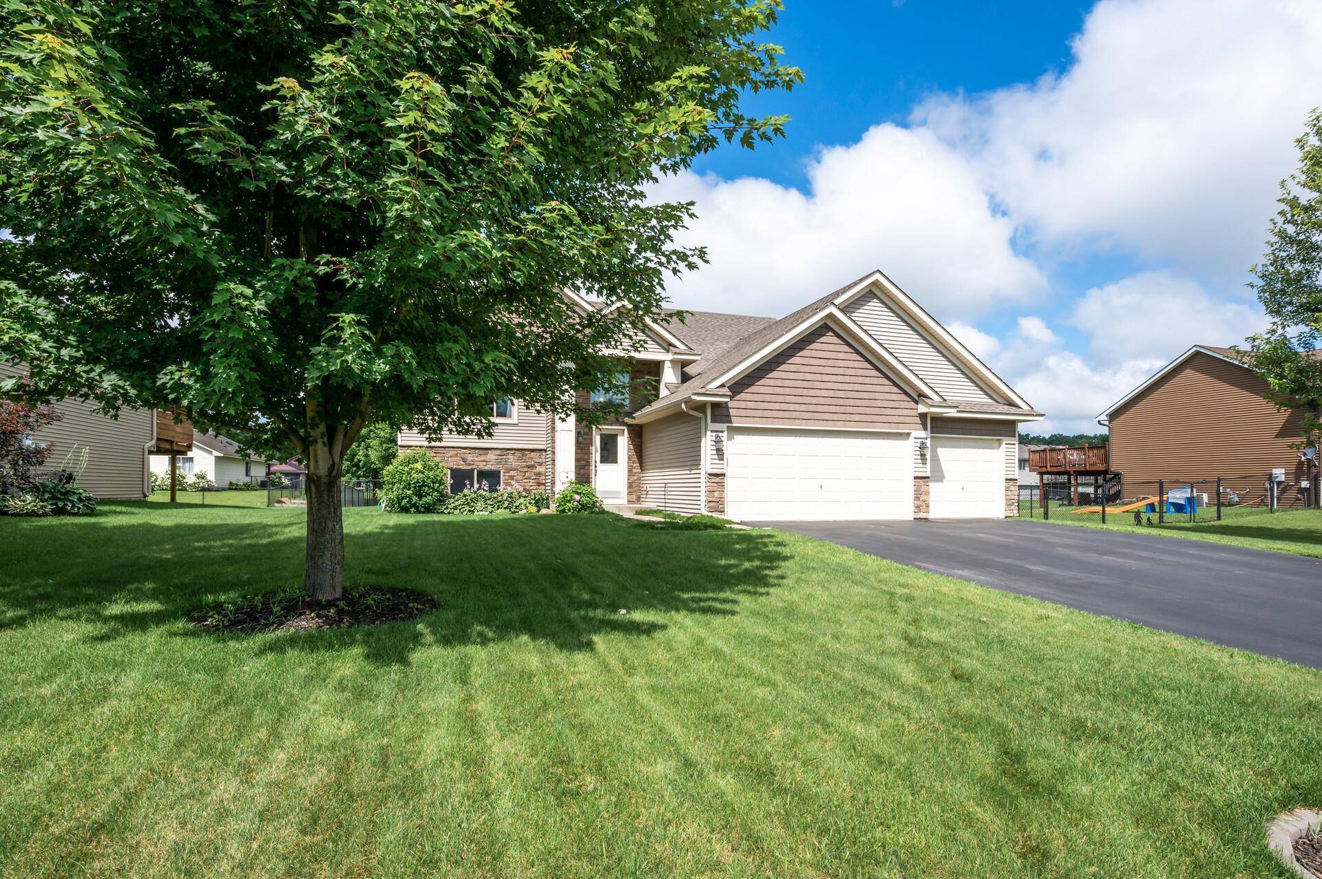 Stacy, MN 55079,30318 Fox RD