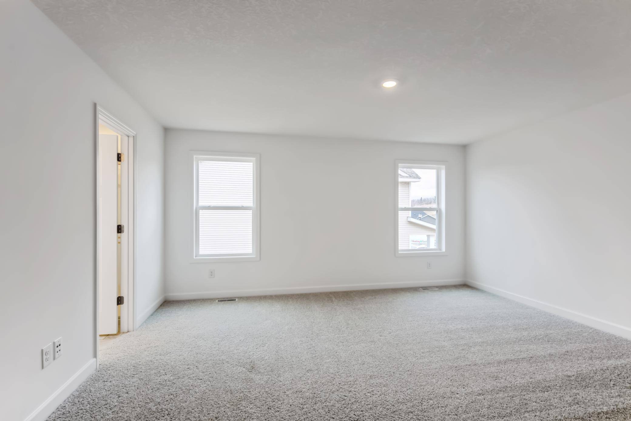 Rogers, MN 55374,12127 Aurora AVE