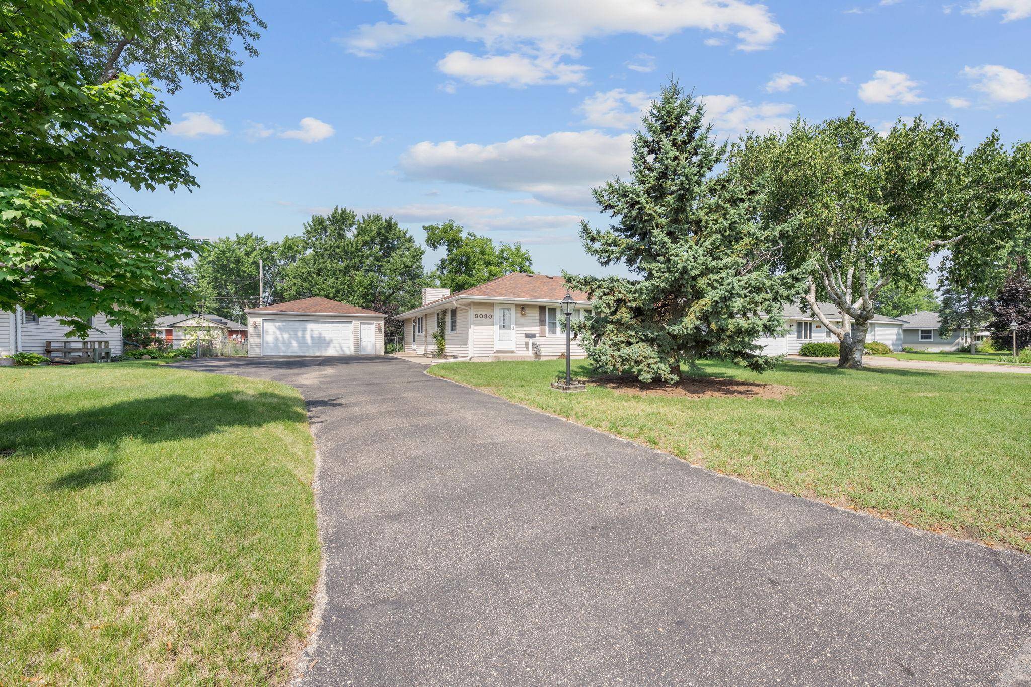 Bloomington, MN 55425,9030 Bloomington AVE