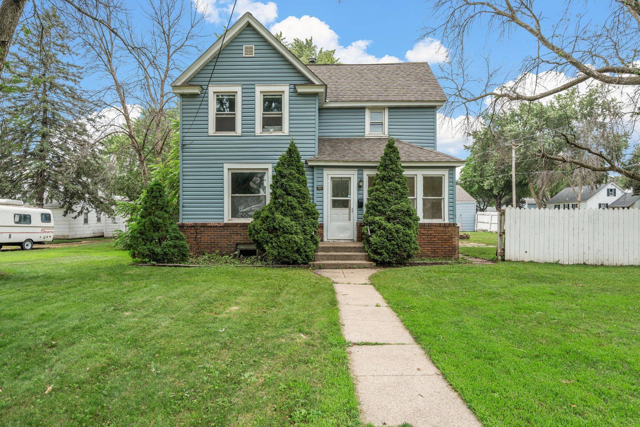Austin, MN 55912,1302 8th AVE NW