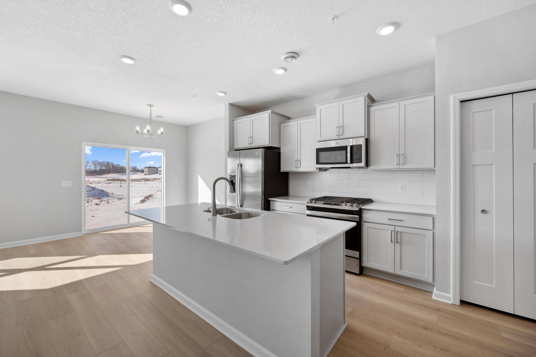 West Saint Paul, MN 55118,362 Trenton LN