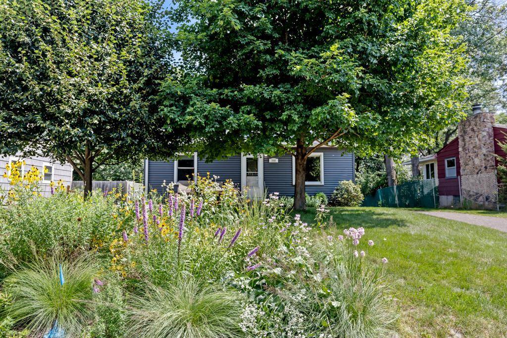 Mahtomedi, MN 55115,280 Warner AVE N