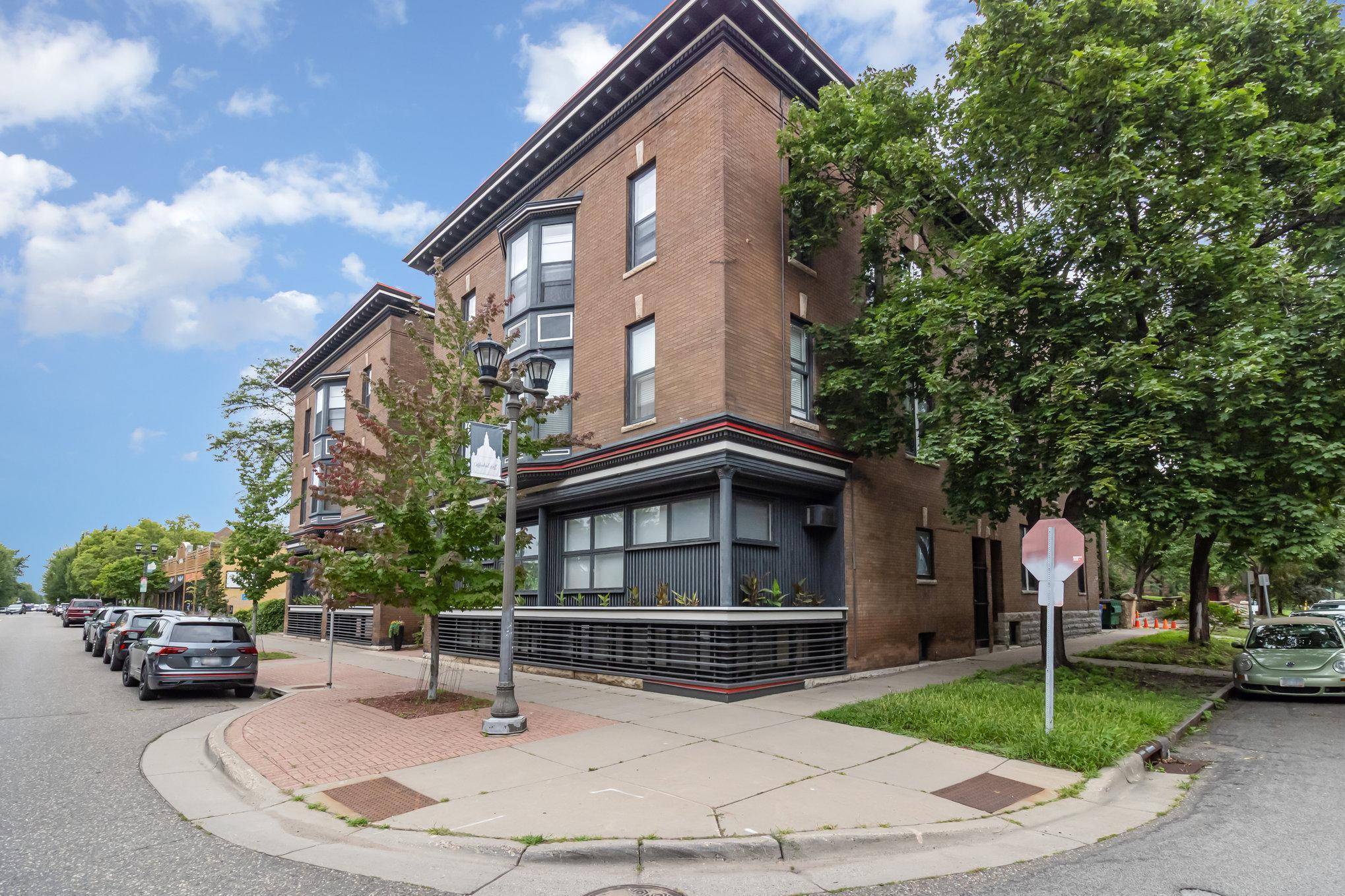 Saint Paul, MN 55102,505 Selby AVE #9