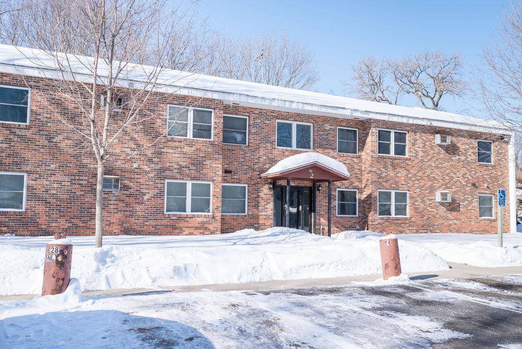 Lake Crystal, MN 56055,321 W Bert ST #35