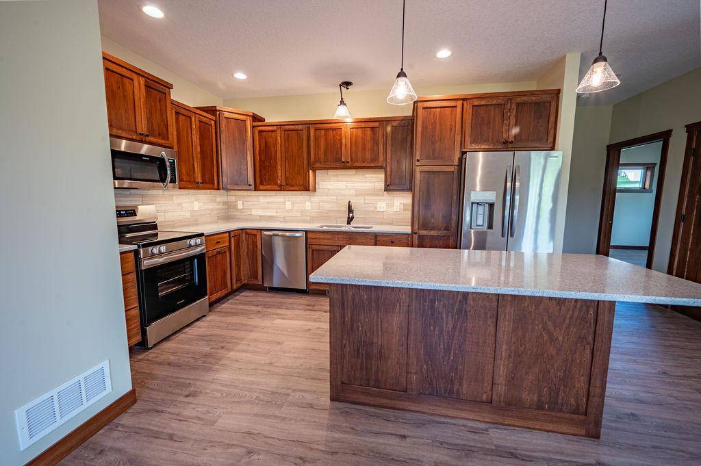 Ellsworth, WI 54011,944 S Kelly RD