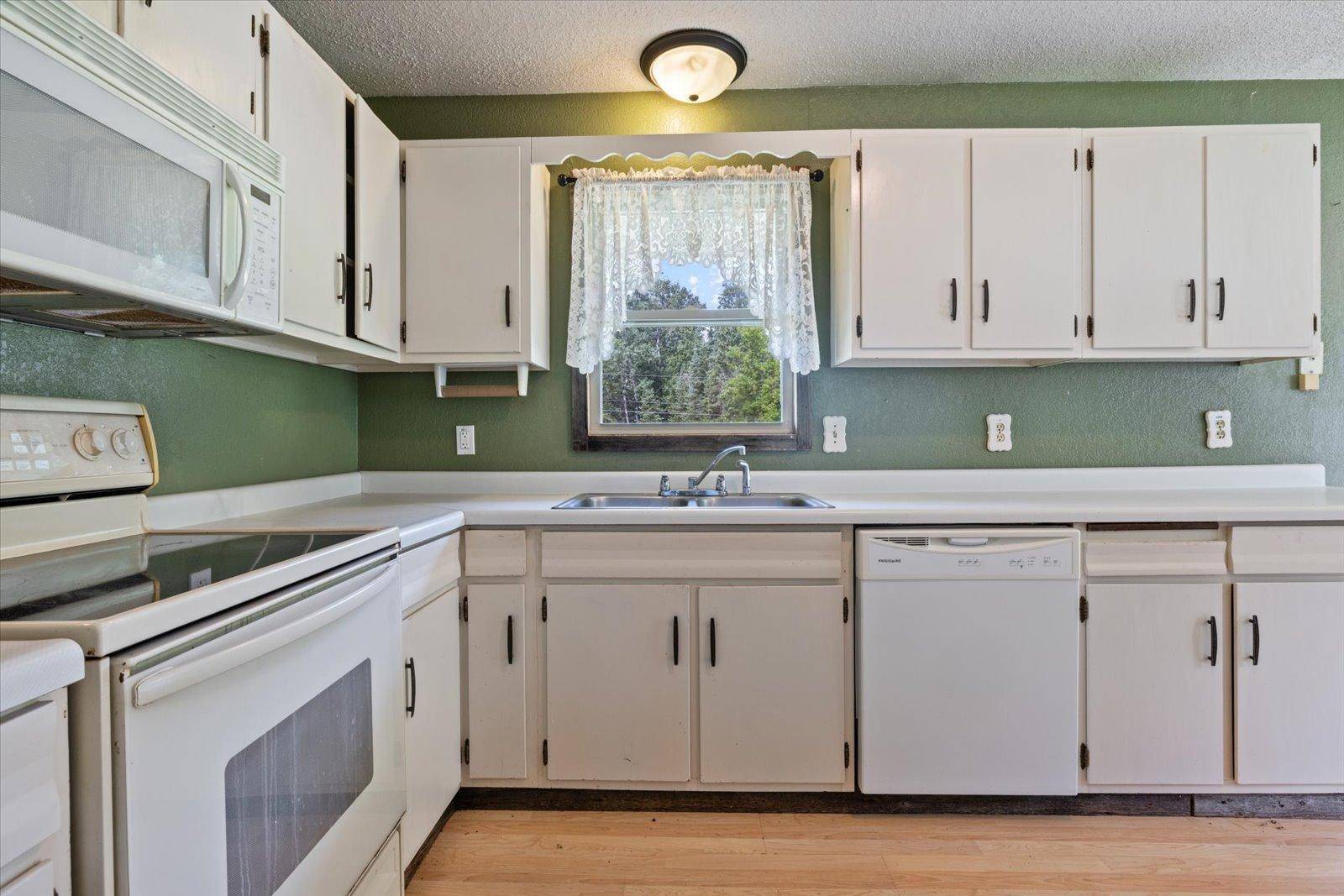 Aurora, MN 55705,5467 S 2nd ST W