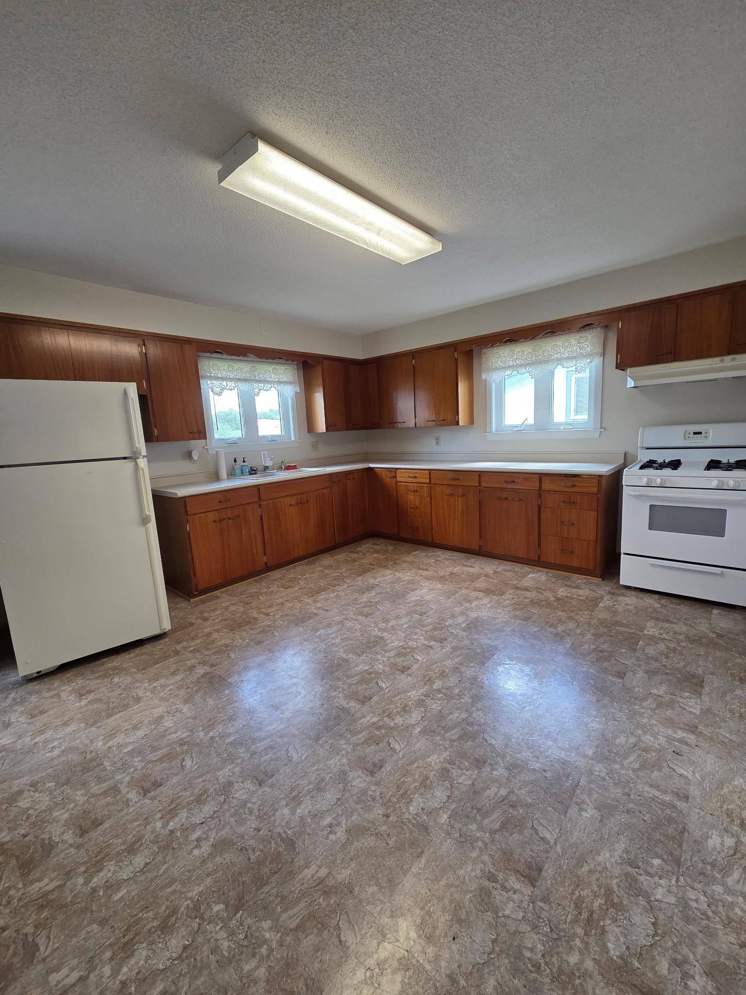 Crookston, MN 56716,225 Lincoln AVE