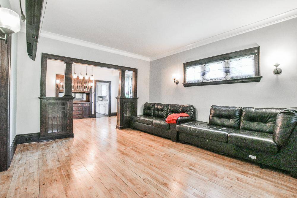 Minneapolis, MN 55407,3951 17th AVE S