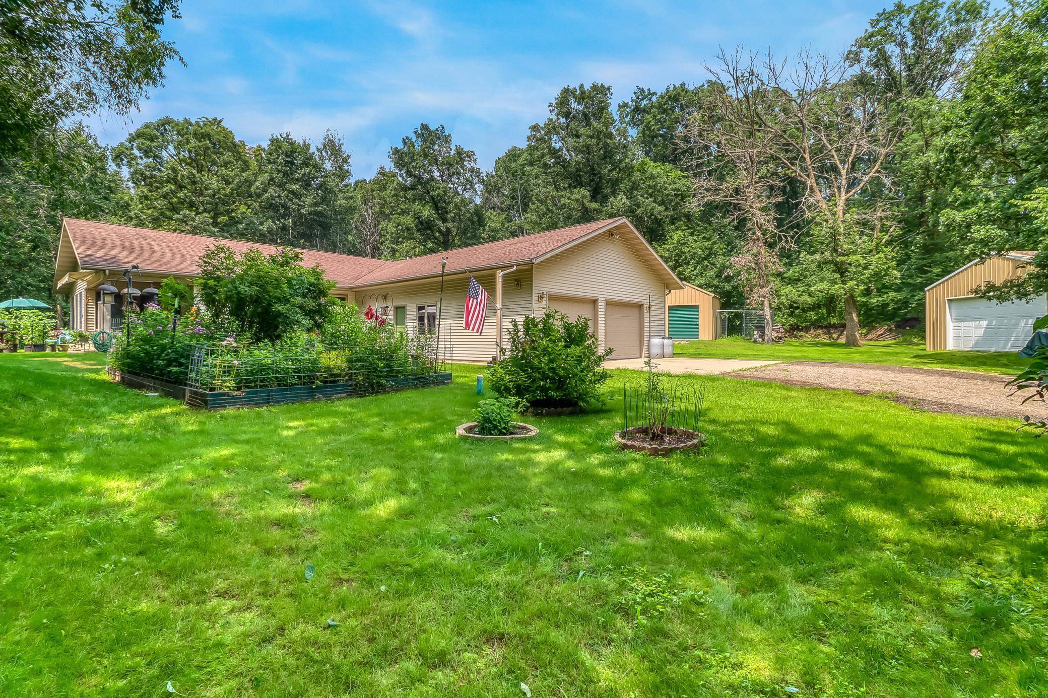 Detroit Lakes, MN 56501,16704 Mountain Ridge RD