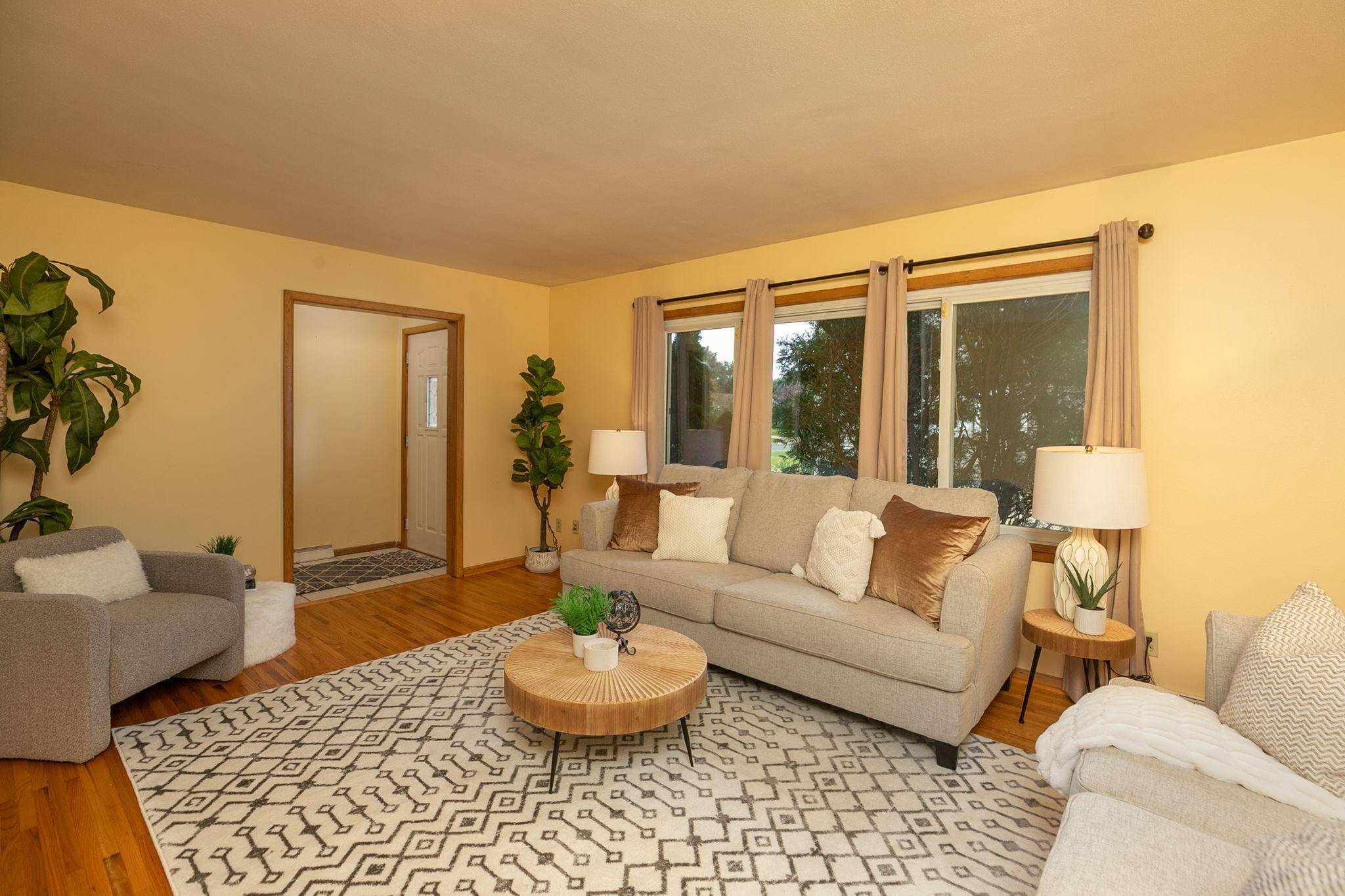 Pine Island, MN 55963,705 1st AVE SW