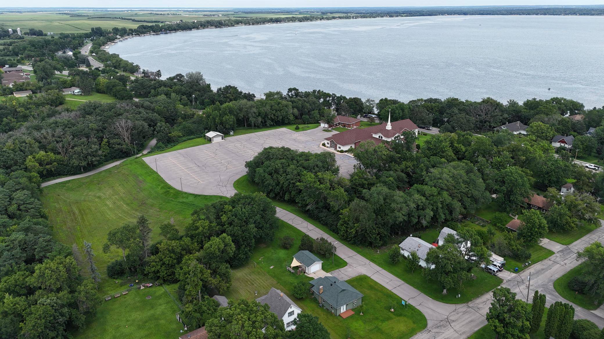 Battle Lake, MN 56515,206 W Dunton ST