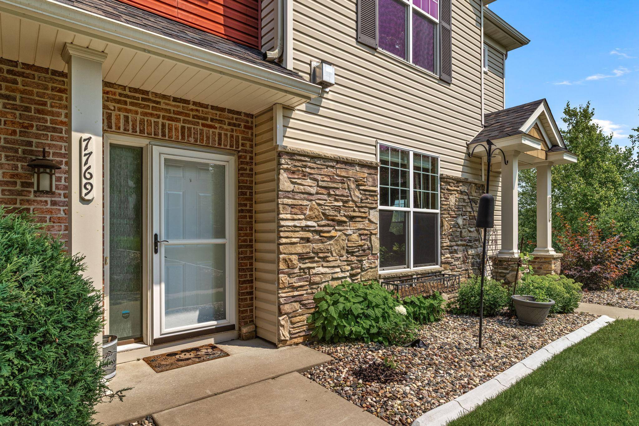 Victoria, MN 55386,7769 Madelyn Creek DR