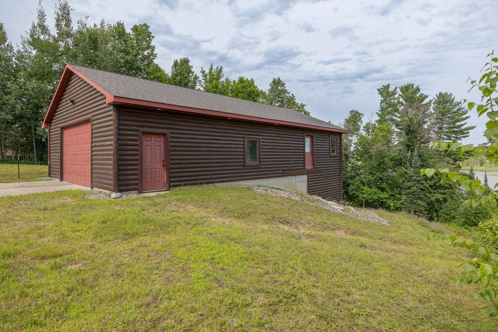 Hackensack, MN 56452,1694 Buckshot TRL NW