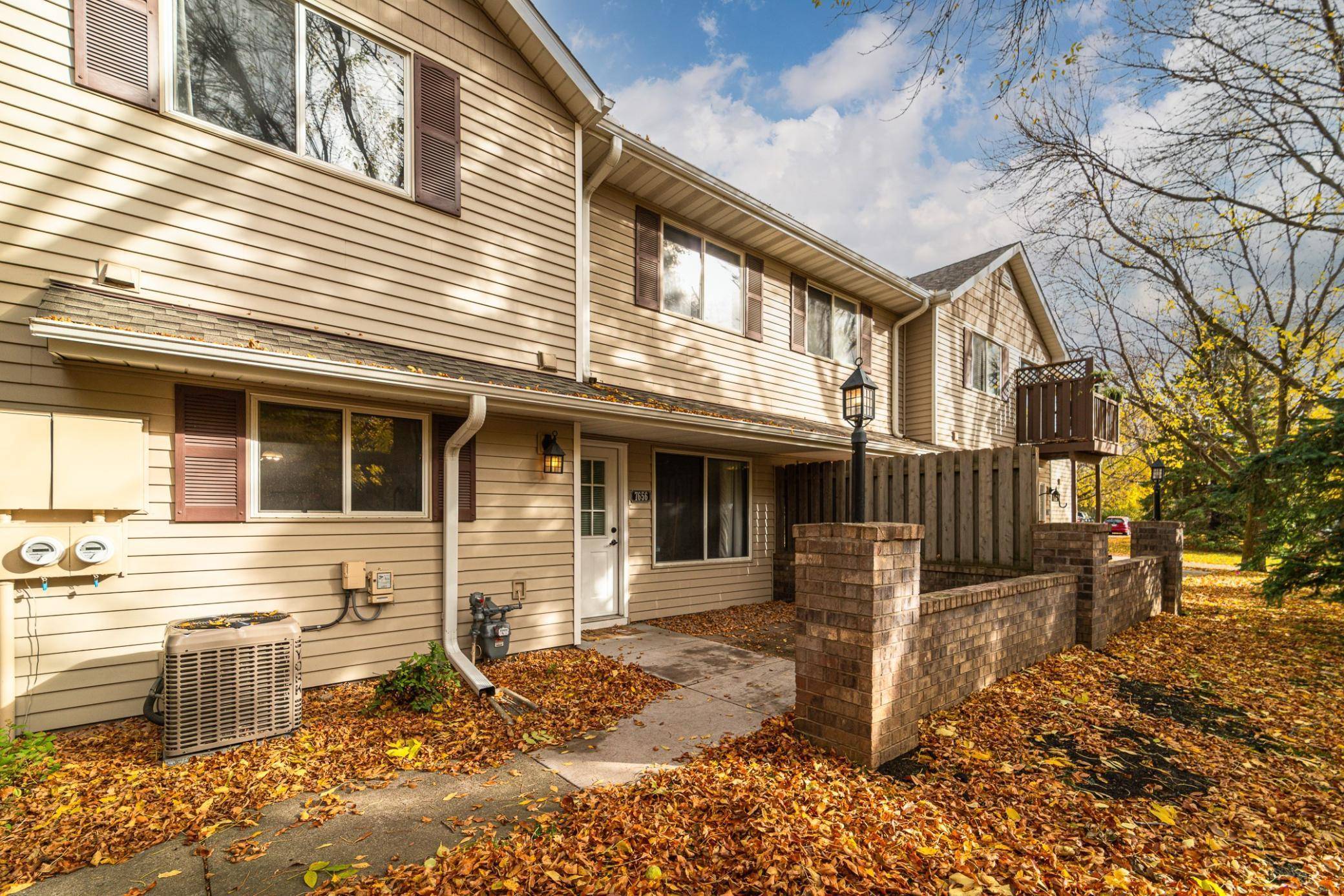 Saint Paul, MN 55128,7656 13th ST N