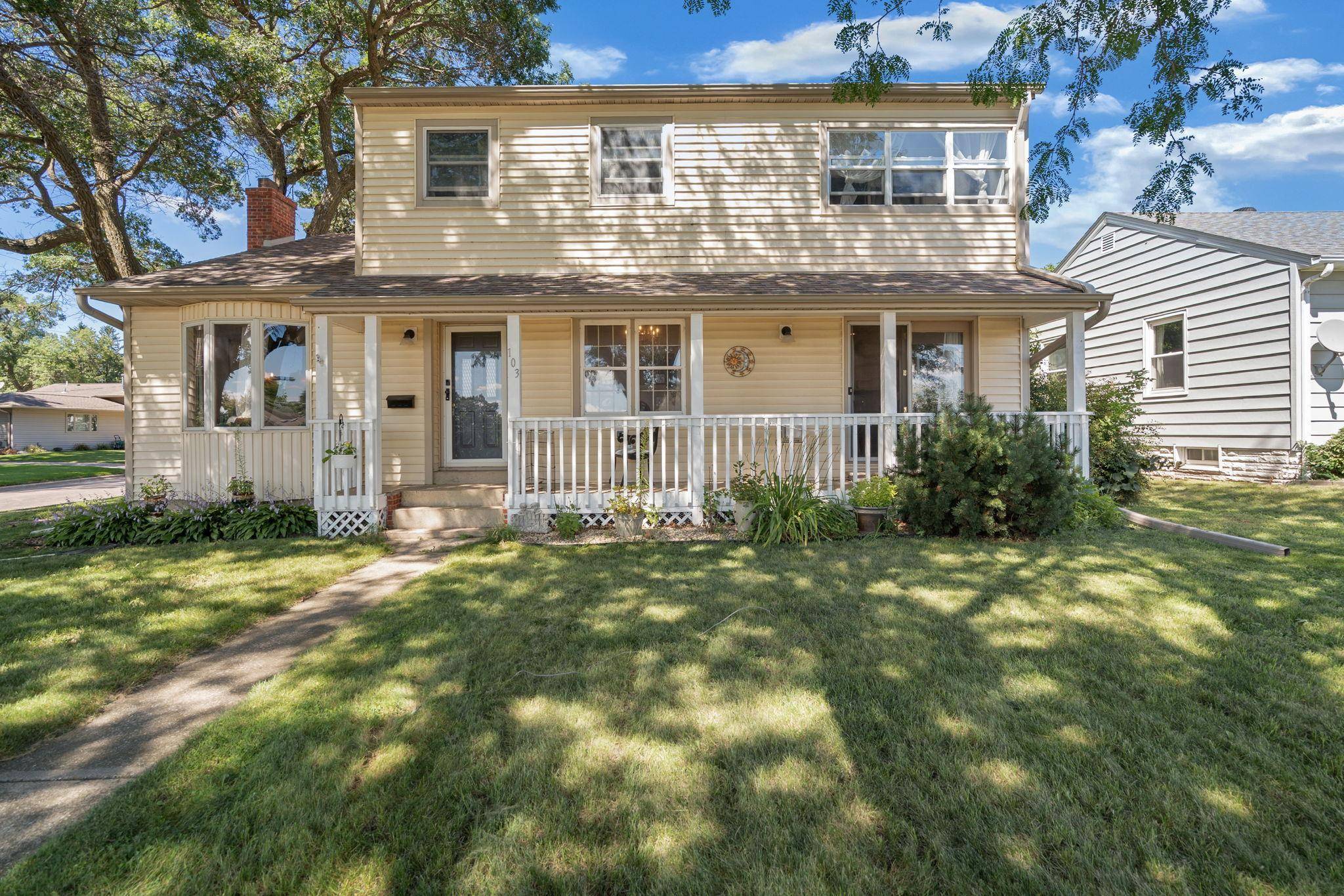 Albert Lea, MN 56007,103 Giles PL