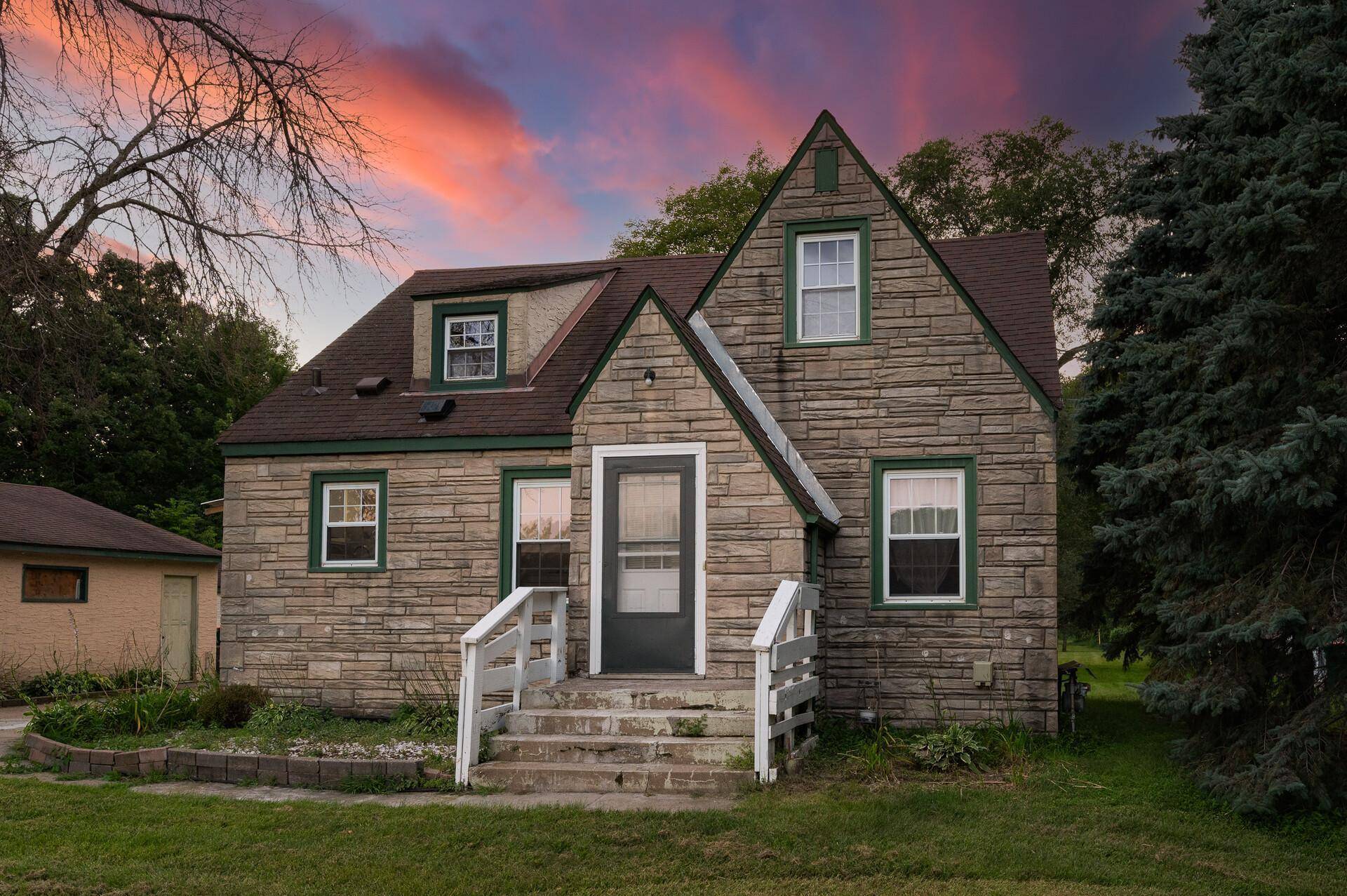 Blaine, MN 55434,8800 Central AVE NE