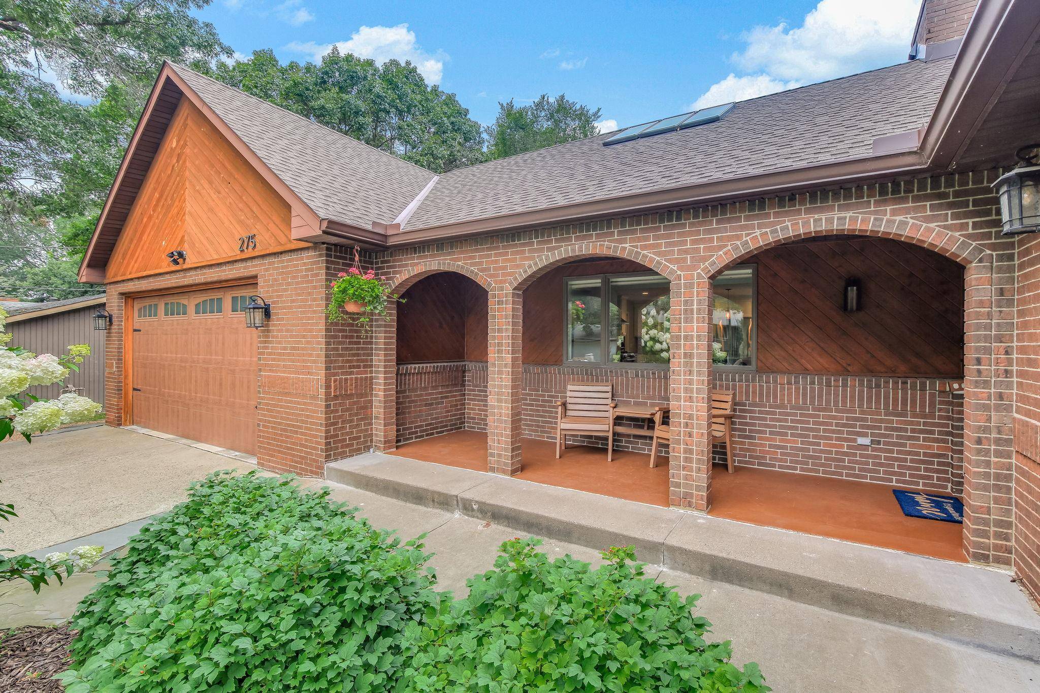 Mahtomedi, MN 55115,275 Frankland ST