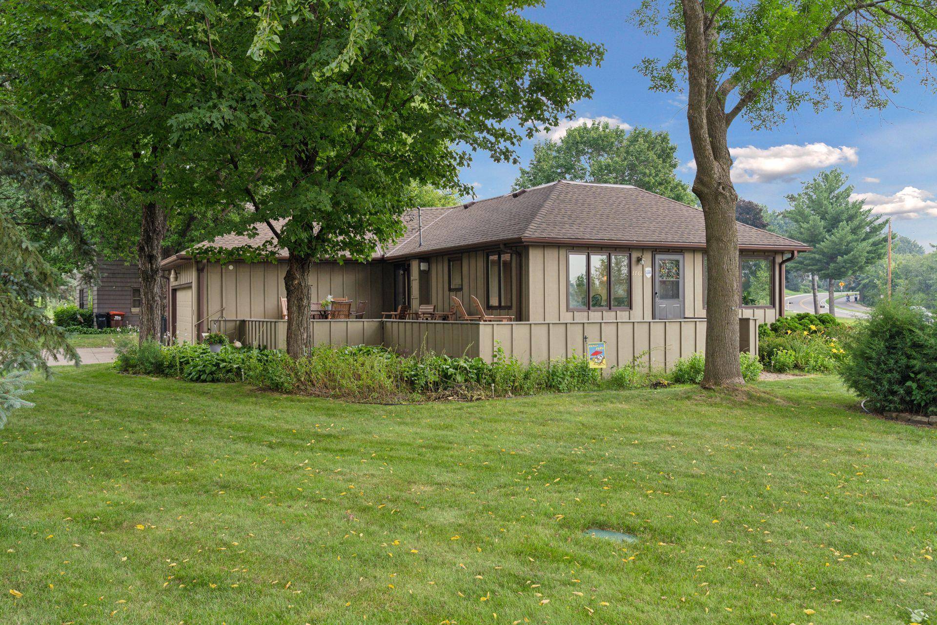 Maplewood, MN 55109,1768 E Shore DR