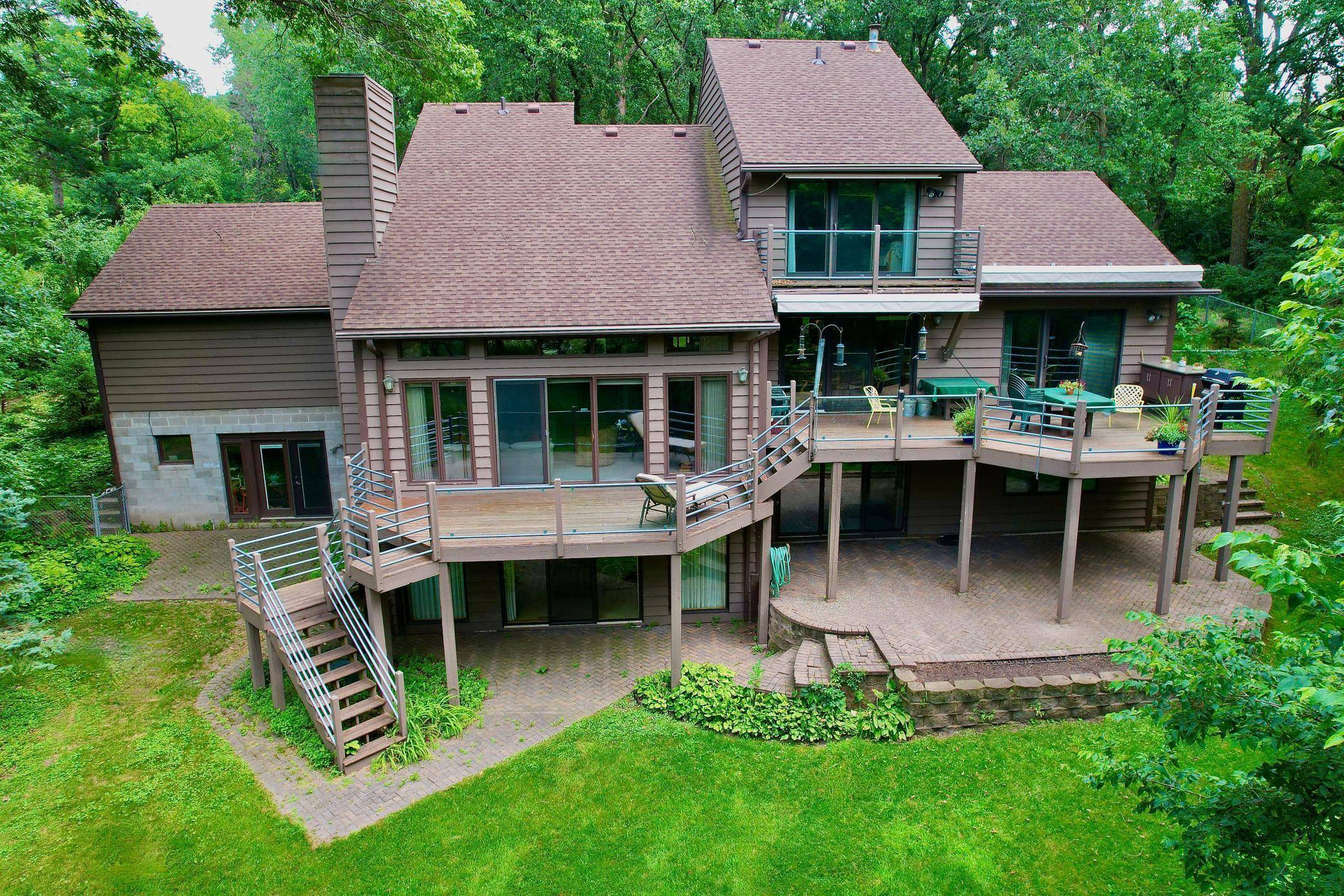 Bloomington, MN 55437,8910 Southwood DR