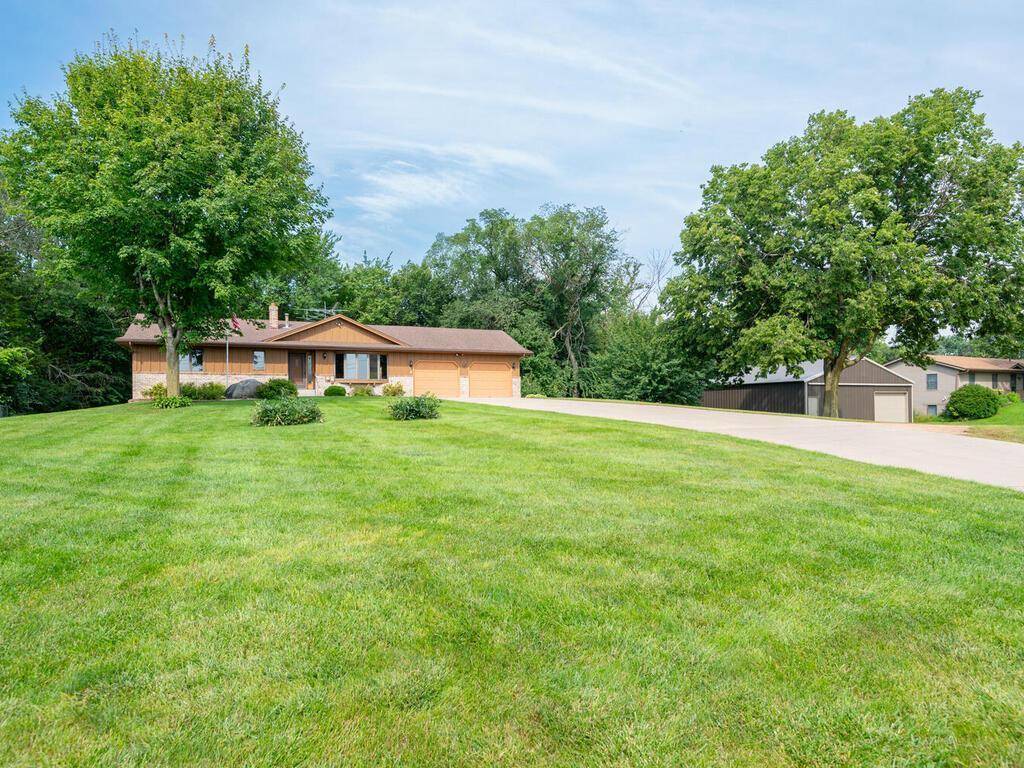 Carver, MN 55315,1760 Mount Hope RD