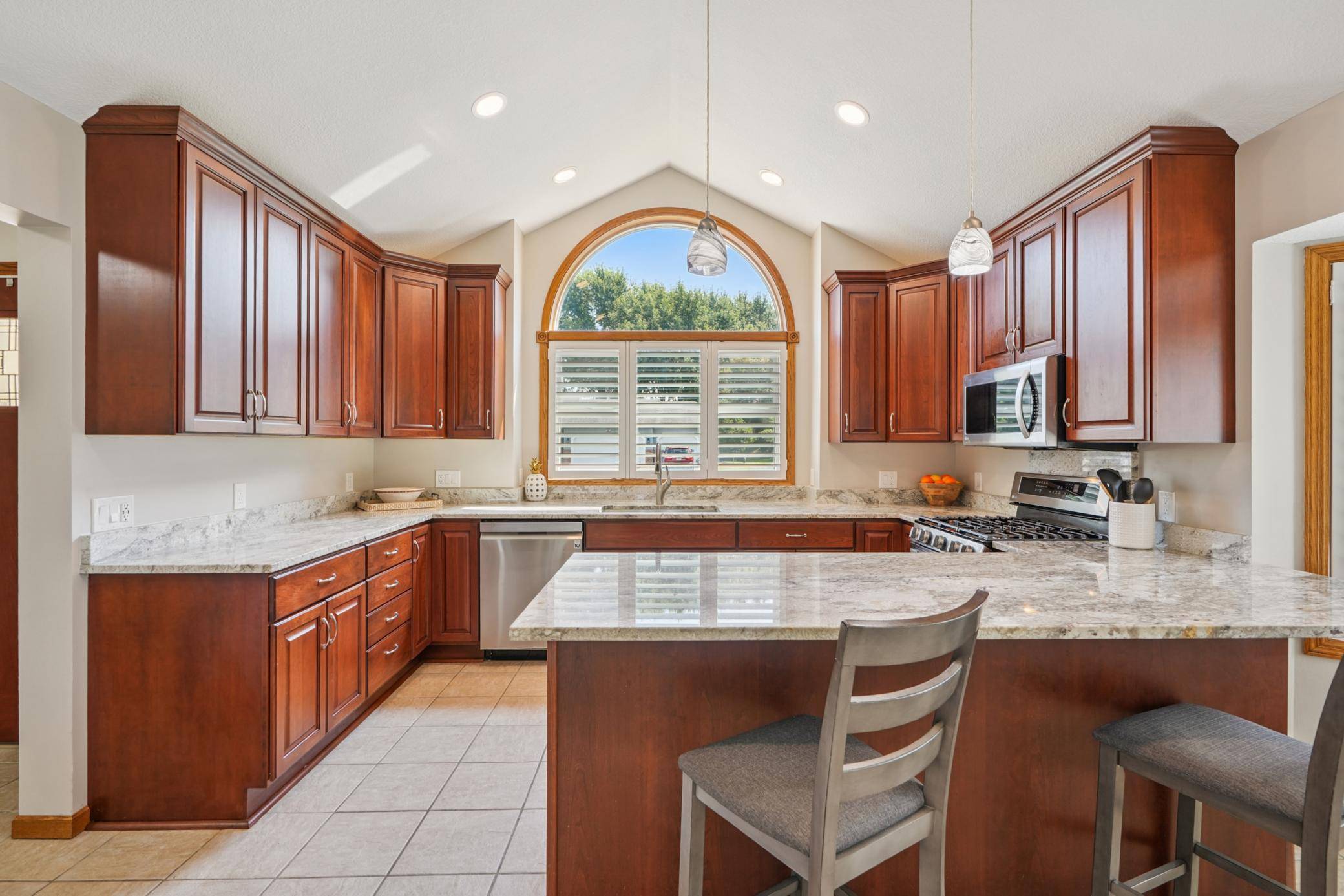 Woodbury, MN 55125,1438 Corral LN