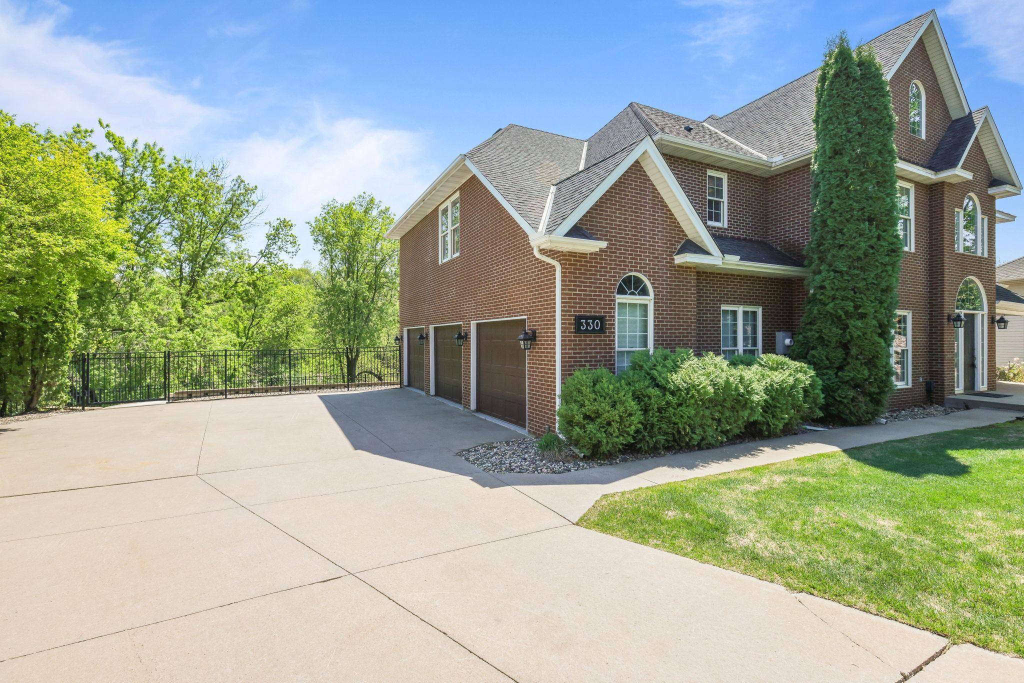 Long Lake, MN 55356,330 Wolf Pointe TRL
