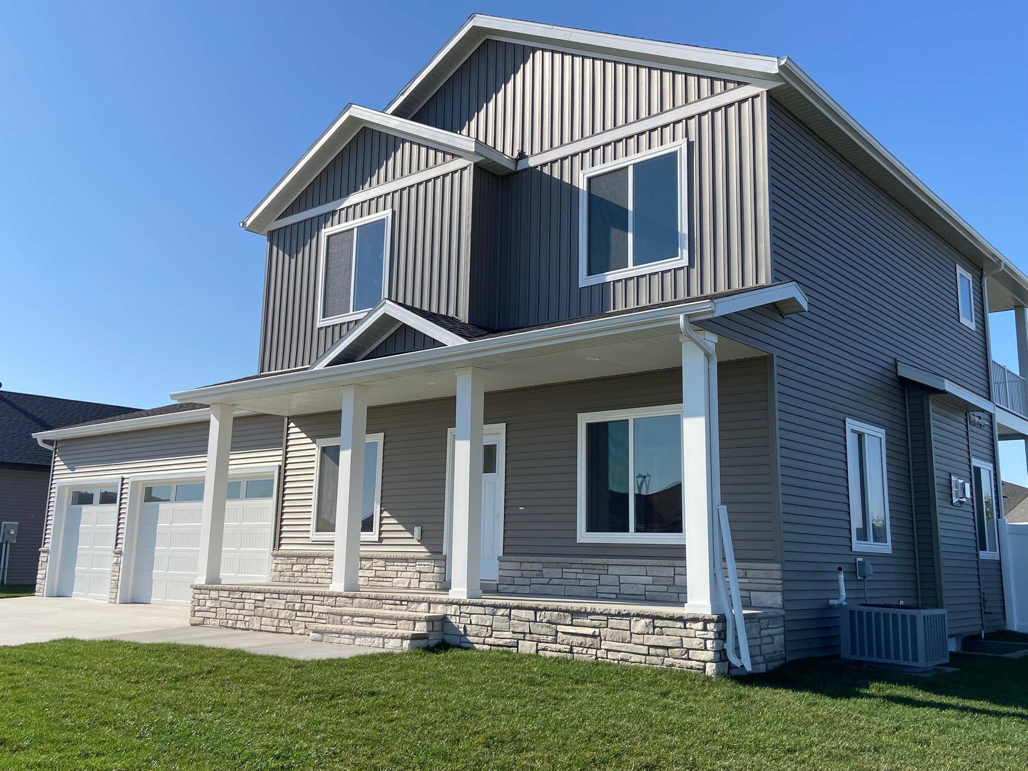 Fargo, ND 58104,7311 Eagle Pointe DR S