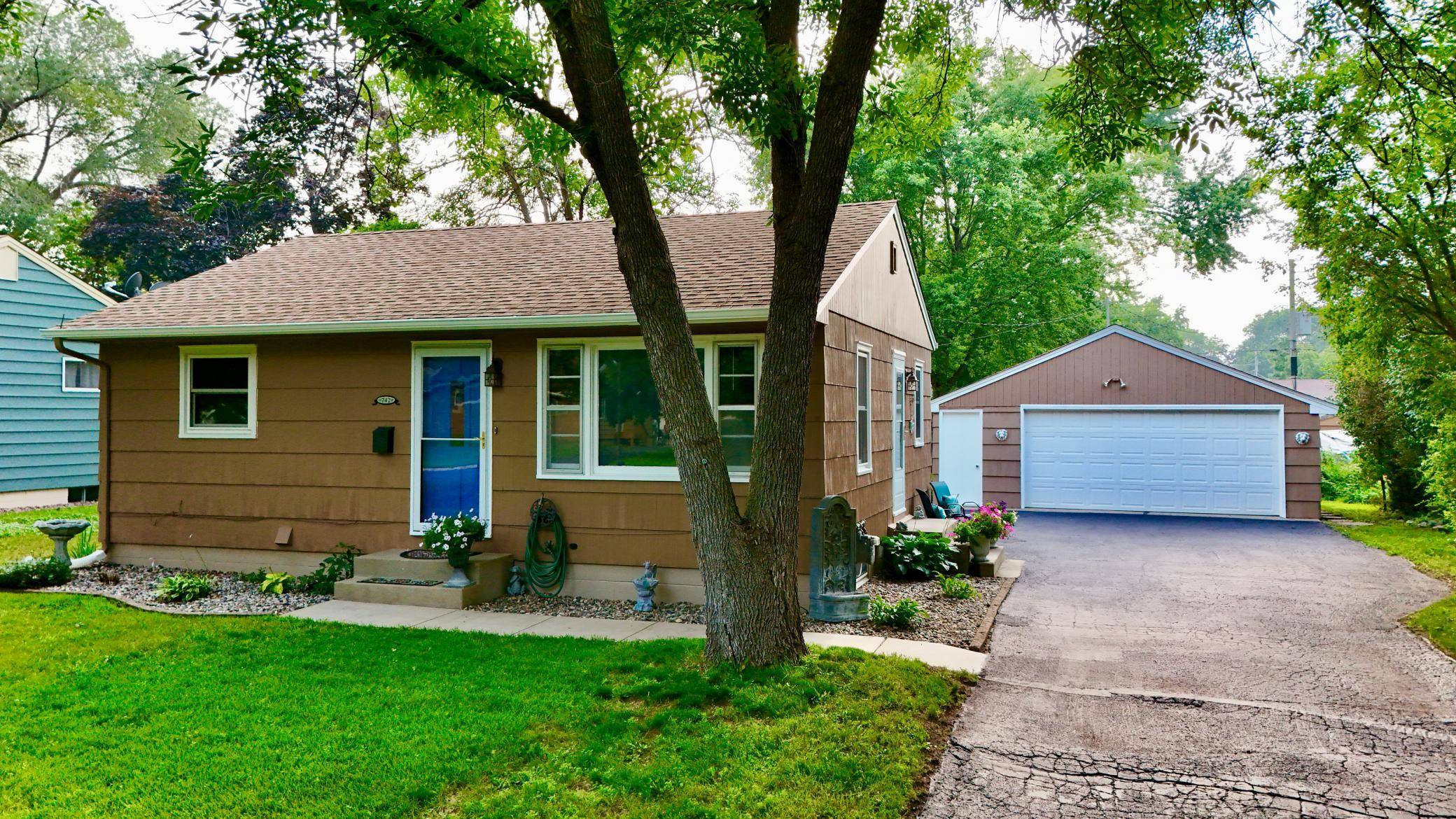 Shakopee, MN 55379,742 Shumway ST S