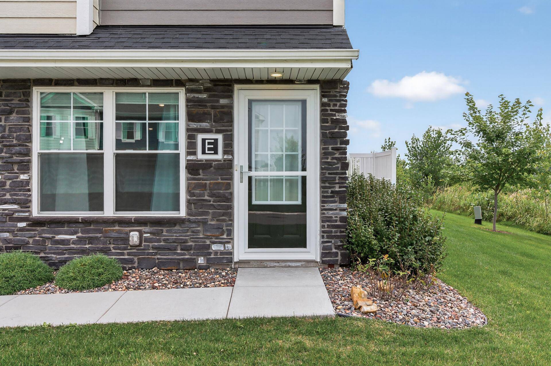 Blaine, MN 55449,11010 Yalta ST NE #E