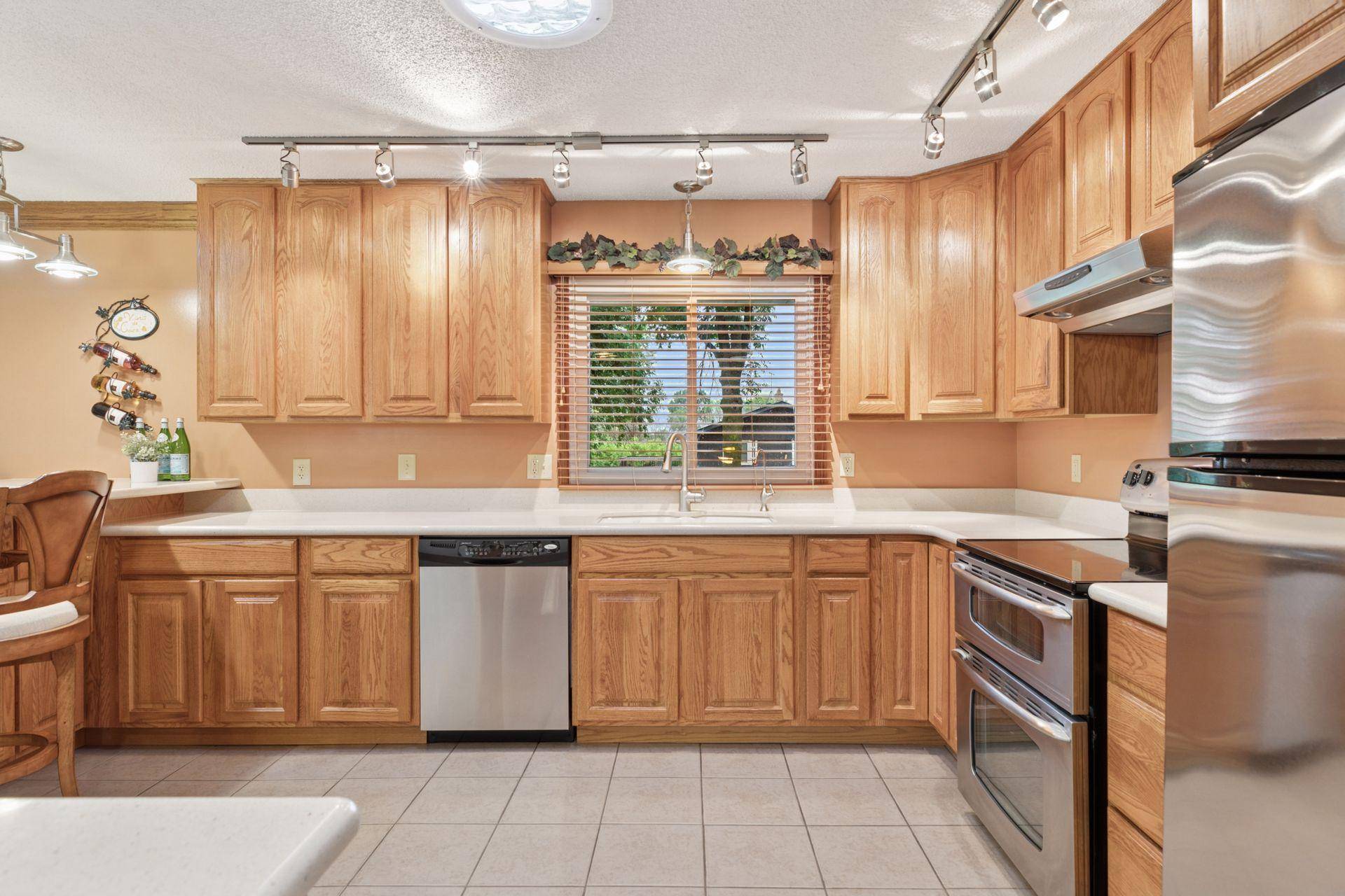 Lino Lakes, MN 55038,6391 Centerville RD