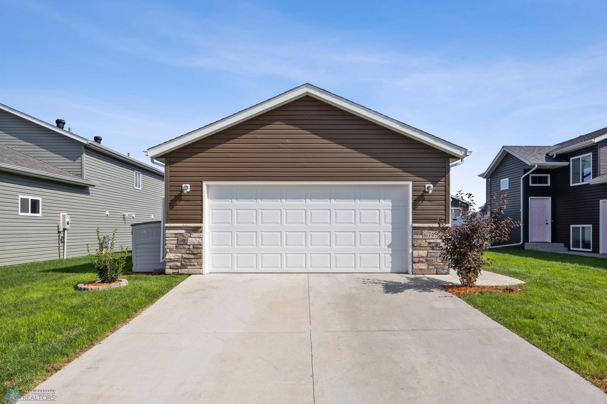 Horace, ND 58047,6749 70th AVE S