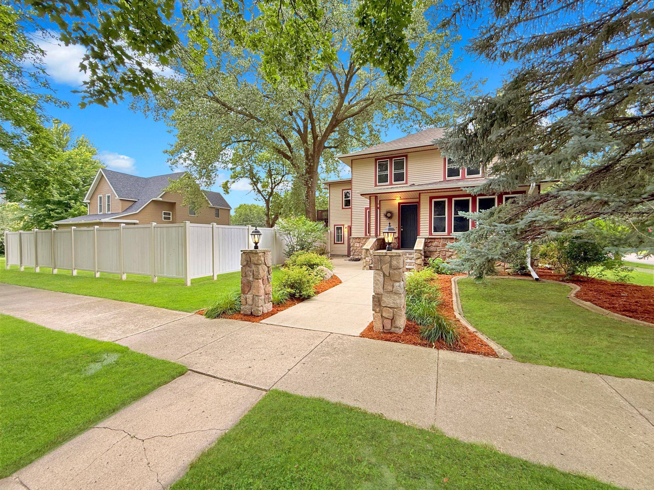 Montevideo, MN 56265,101 S 5th ST