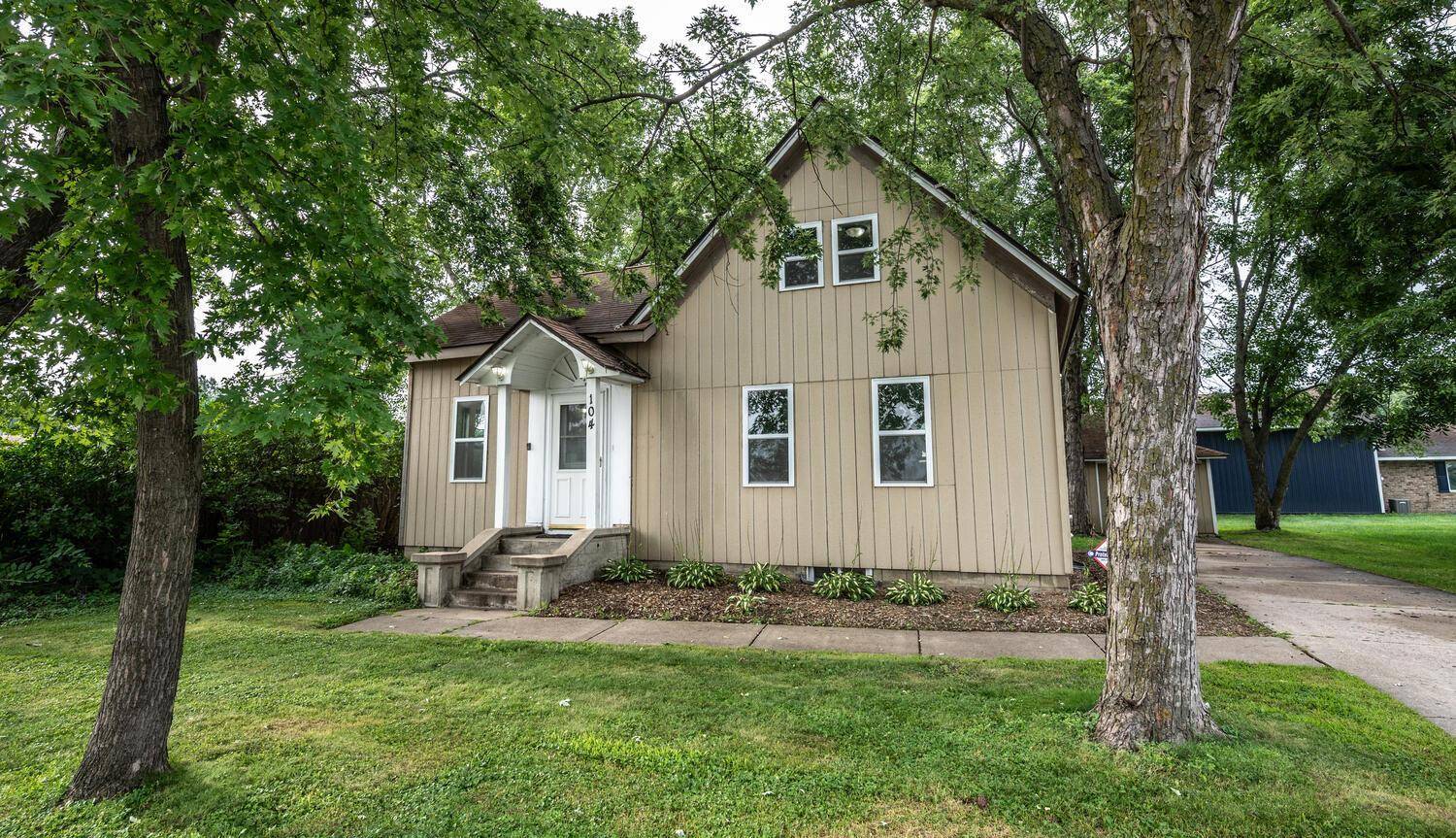 Farmington, MN 55024,104 Spruce ST