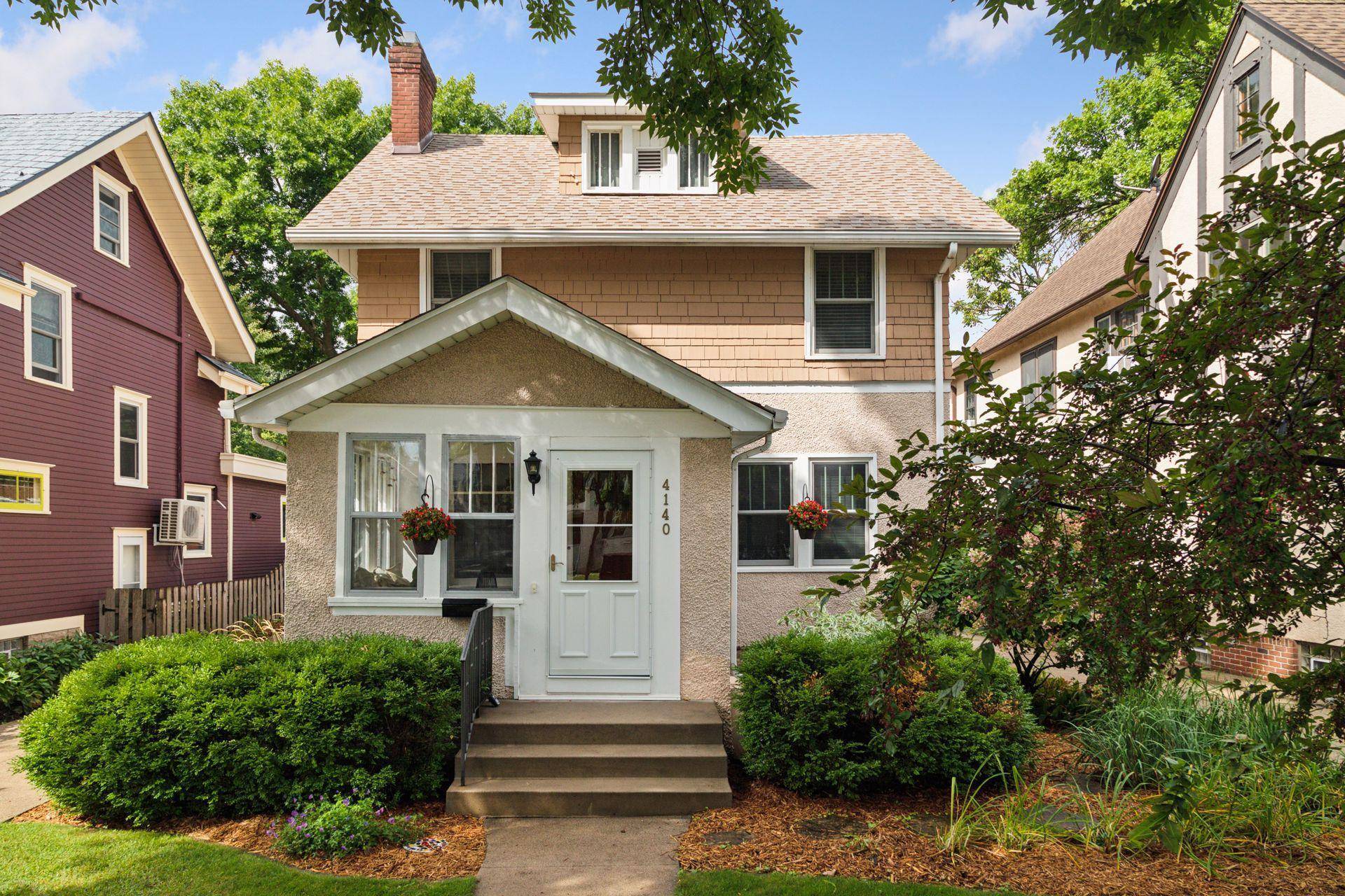 Minneapolis, MN 55409,4140 Aldrich AVE S
