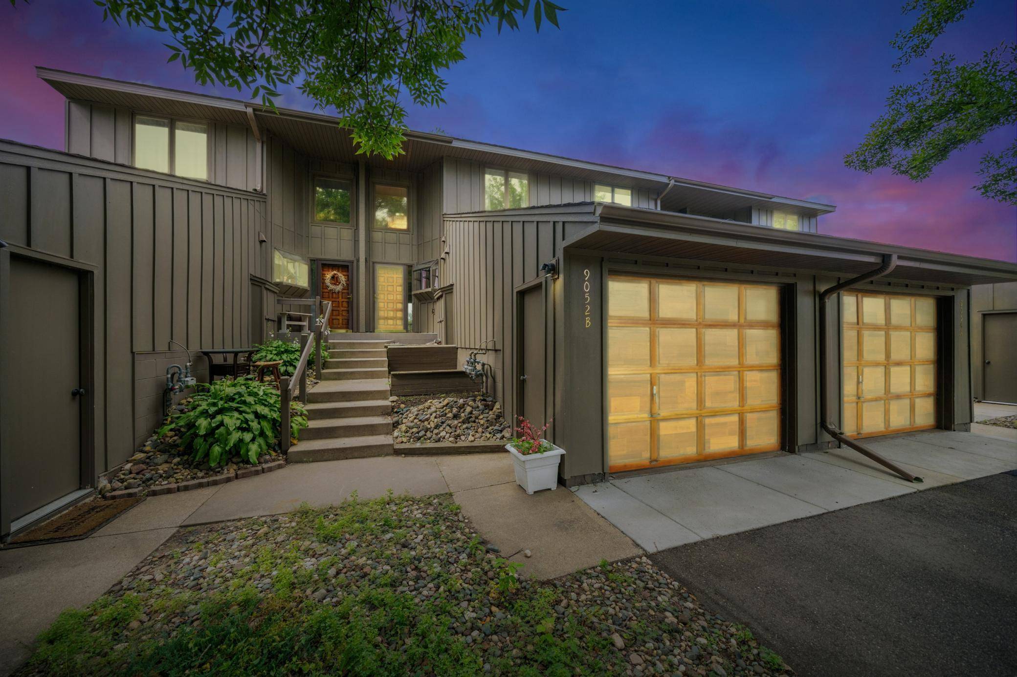Eden Prairie, MN 55347,9052 Neill Lake RD #B