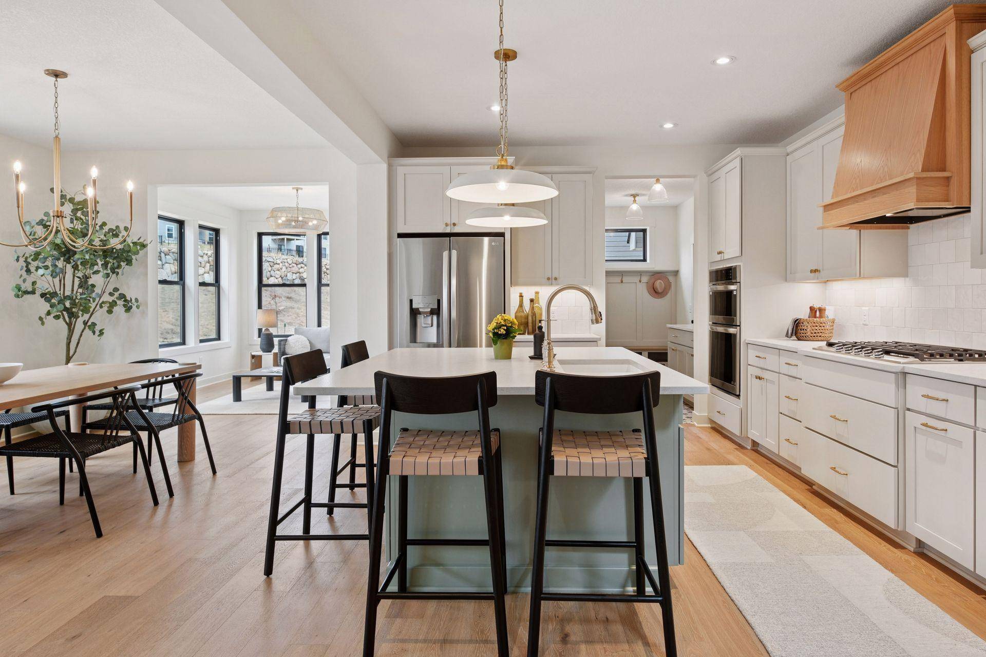 Victoria, MN 55318,5440 Rolling Hills Pkwy