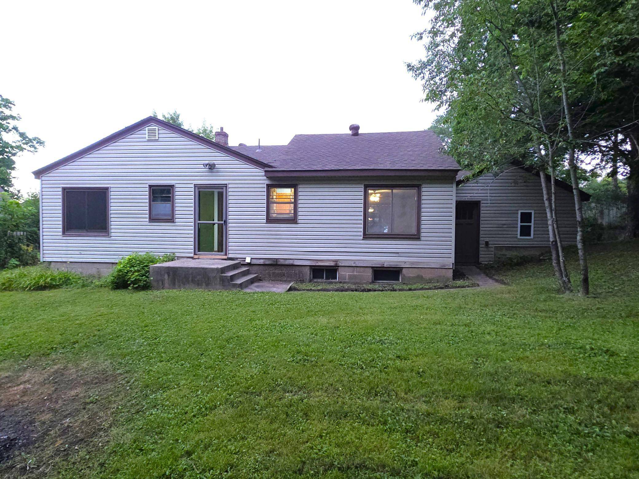 Minnetonka, MN 55305,10605 Crestridge DR