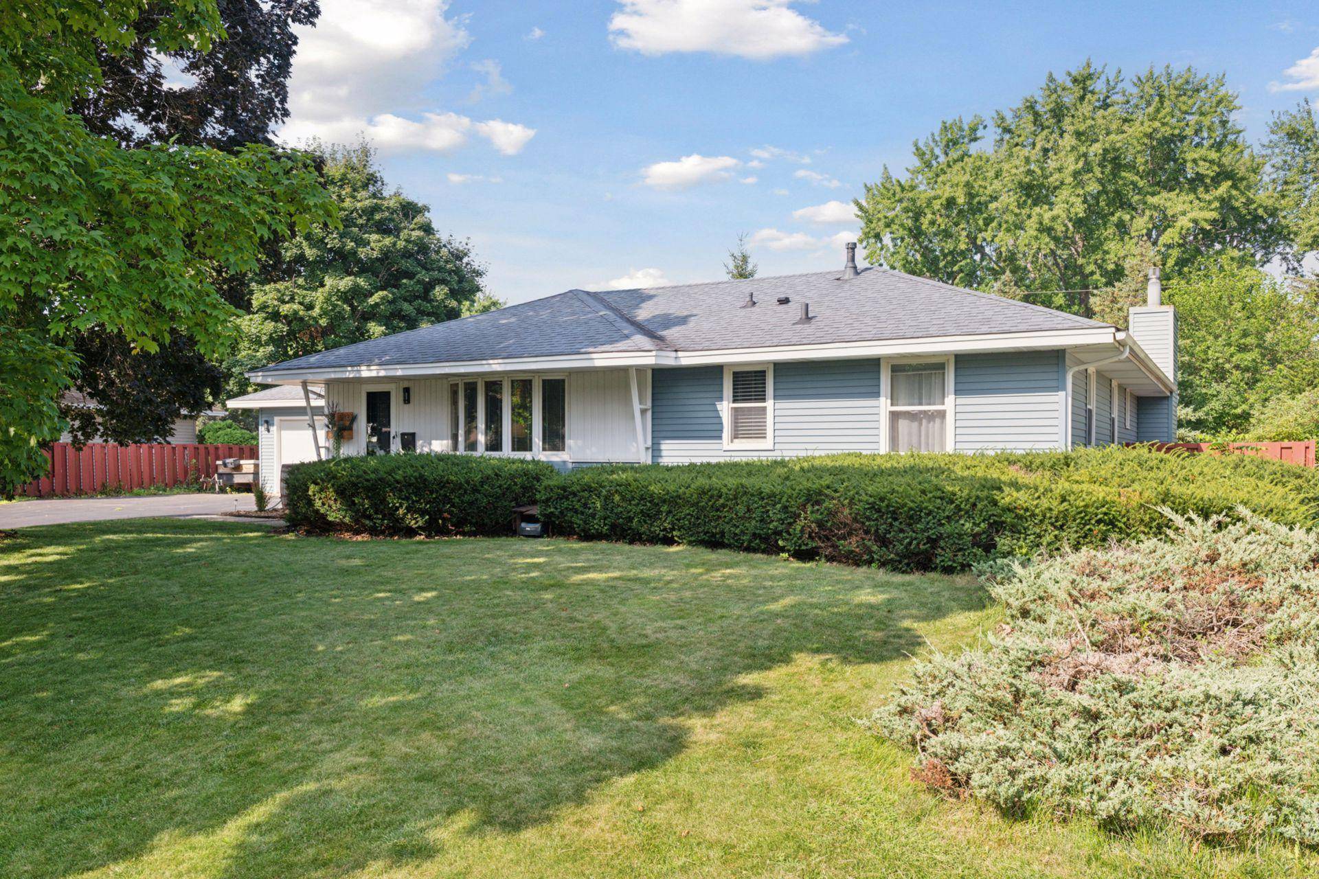 Bloomington, MN 55431,9132 Morgan AVE S