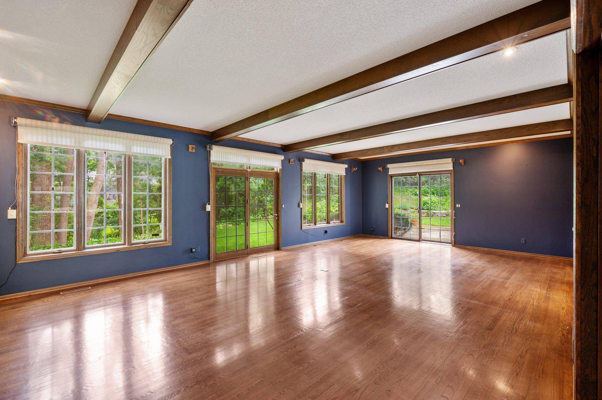 Edina, MN 55439,6705 Apache RD