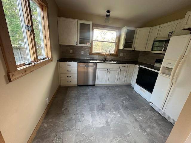 Babbitt, MN 55706,34 Elm BLVD