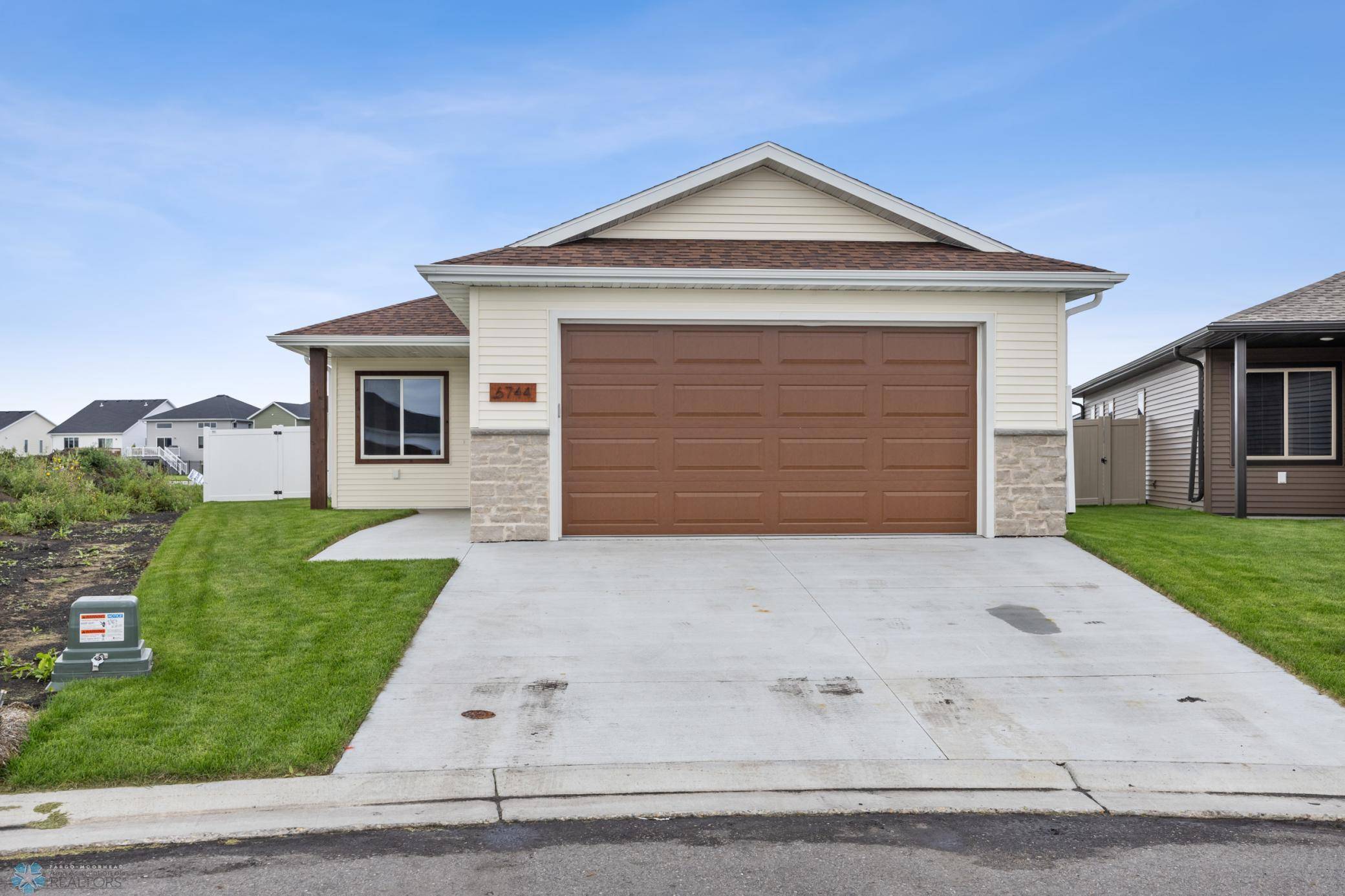 Horace, ND 58047,6744 68th AVE S