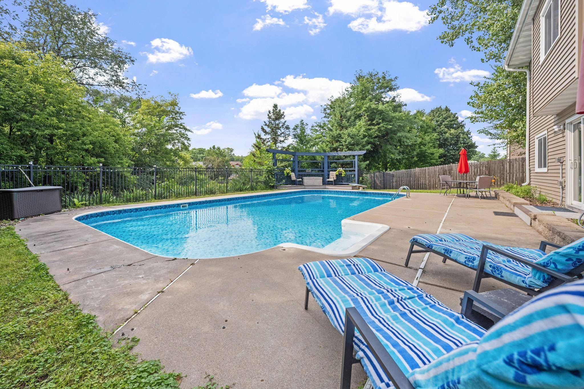 Eagan, MN 55123,4467 Fawn Ridge TRL