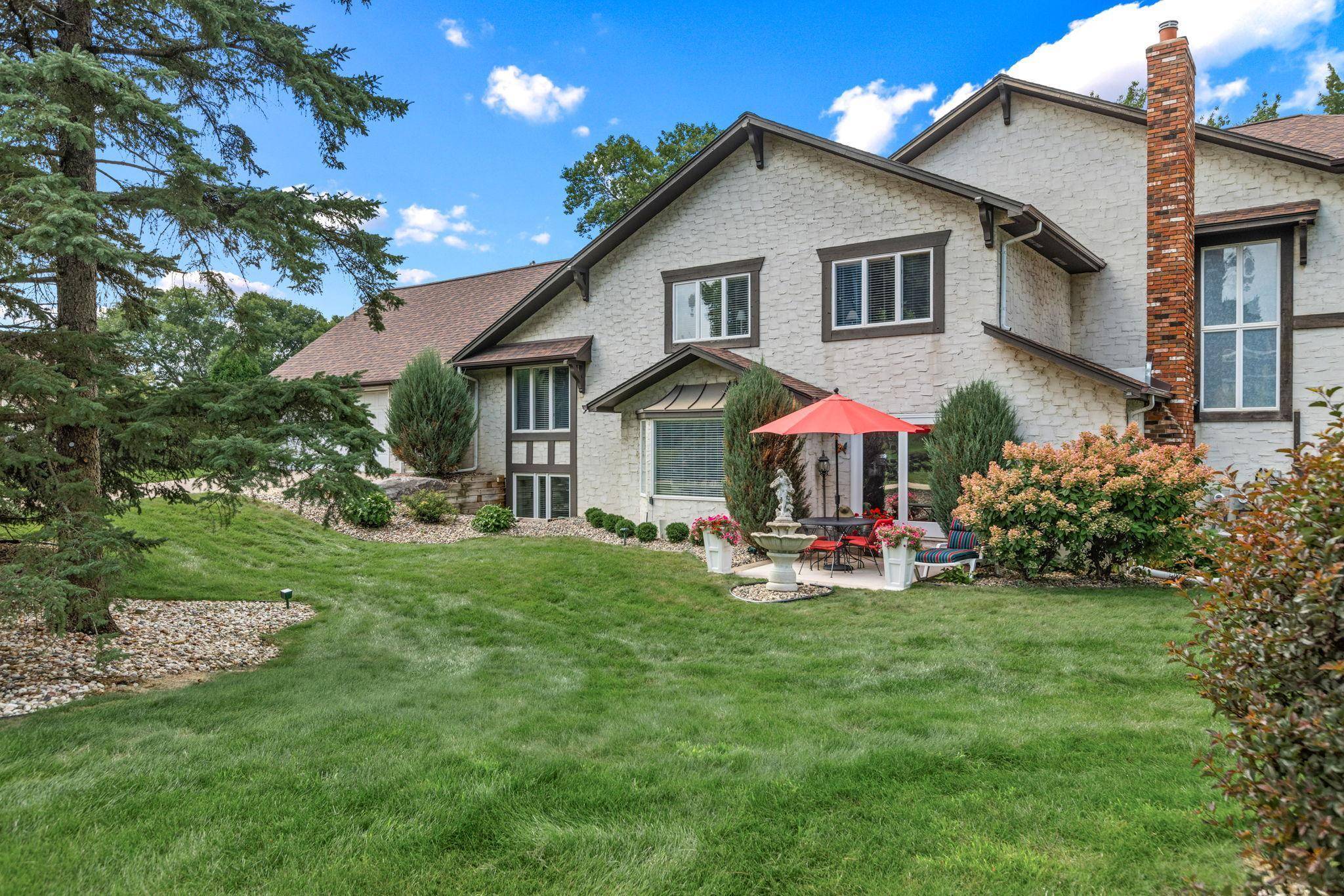 Mendota Heights, MN 55118,1869 Eagle Ridge DR #12