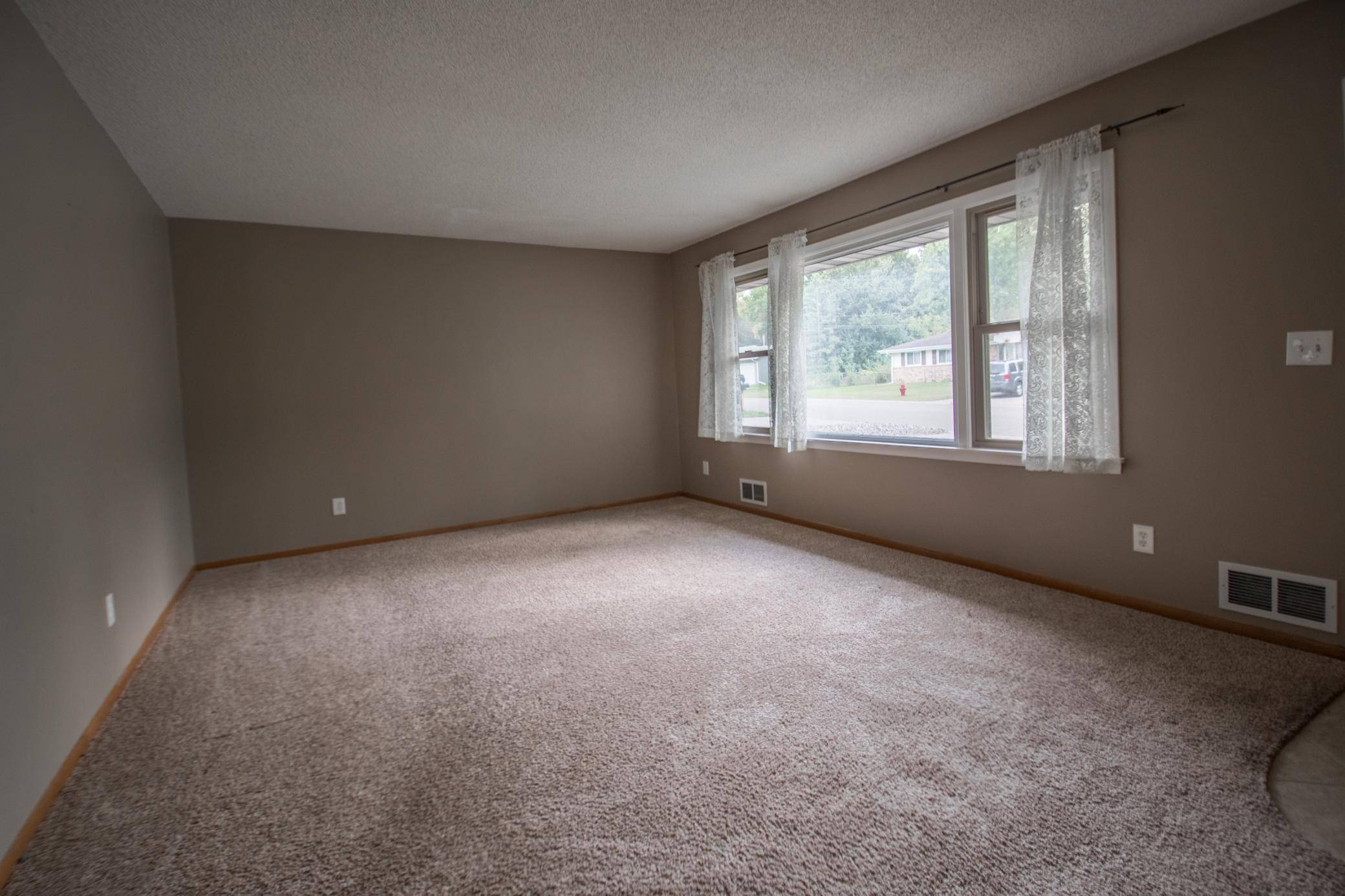 New Brighton, MN 55112,631 17th AVE NW