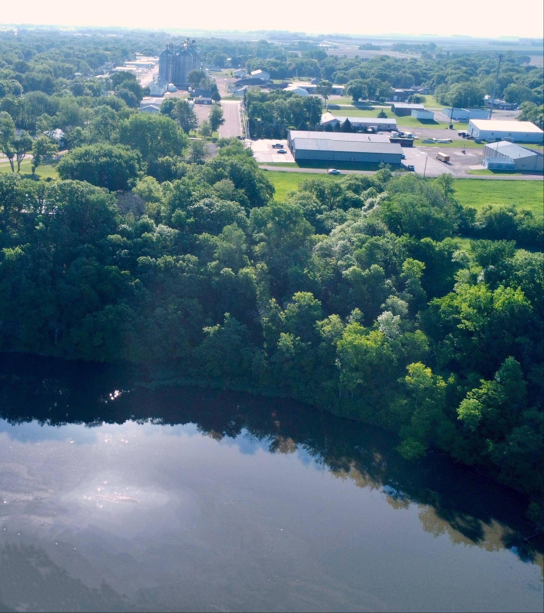 Redwood Falls, MN 56283,TBD S Ramsey Street