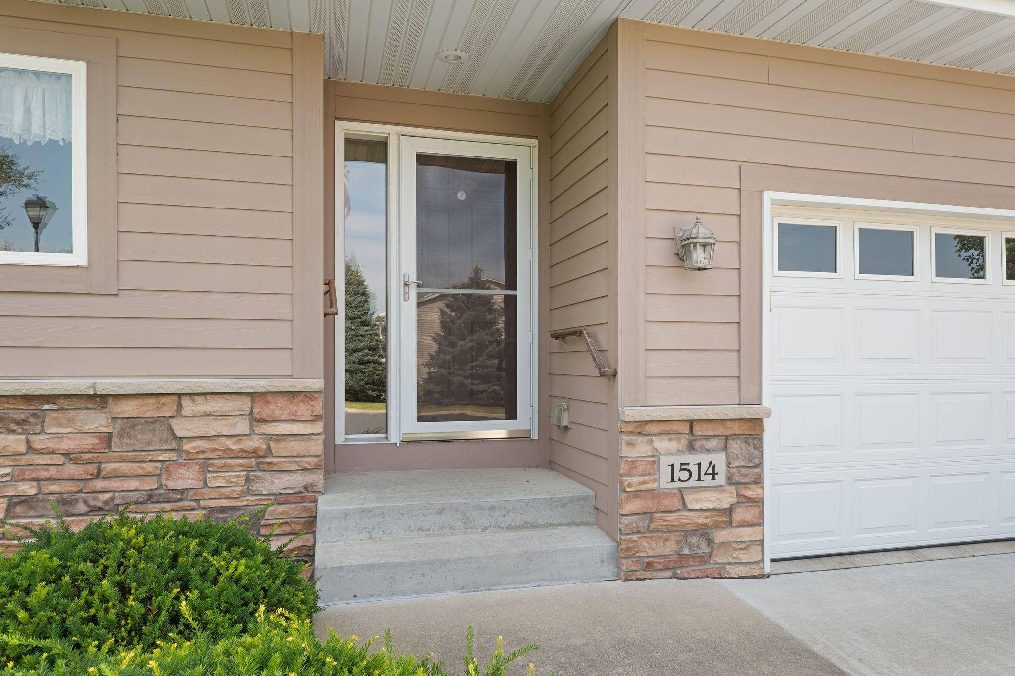 New Prague, MN 56071,1514 3rd ST SE