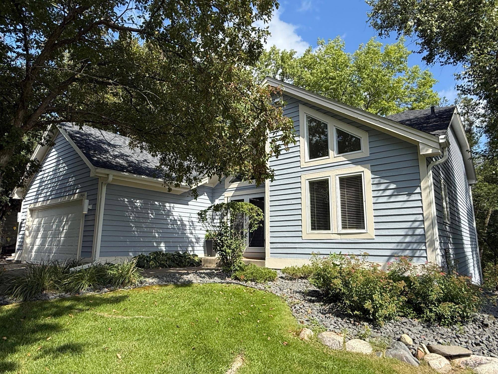 Minnetonka, MN 55305,11984 Saint Albans Hollow DR