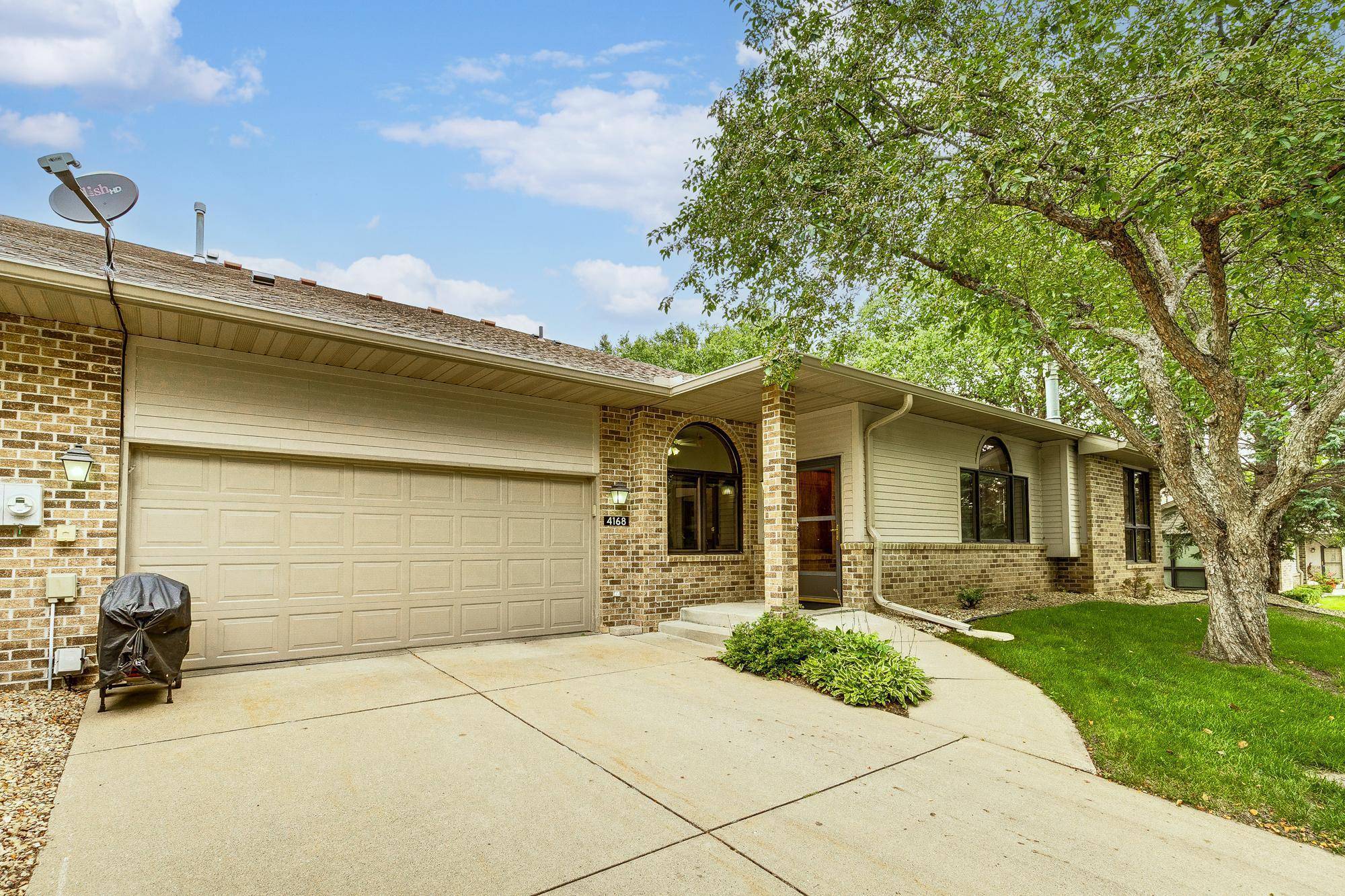 Eagan, MN 55122,4168 Arbor LN